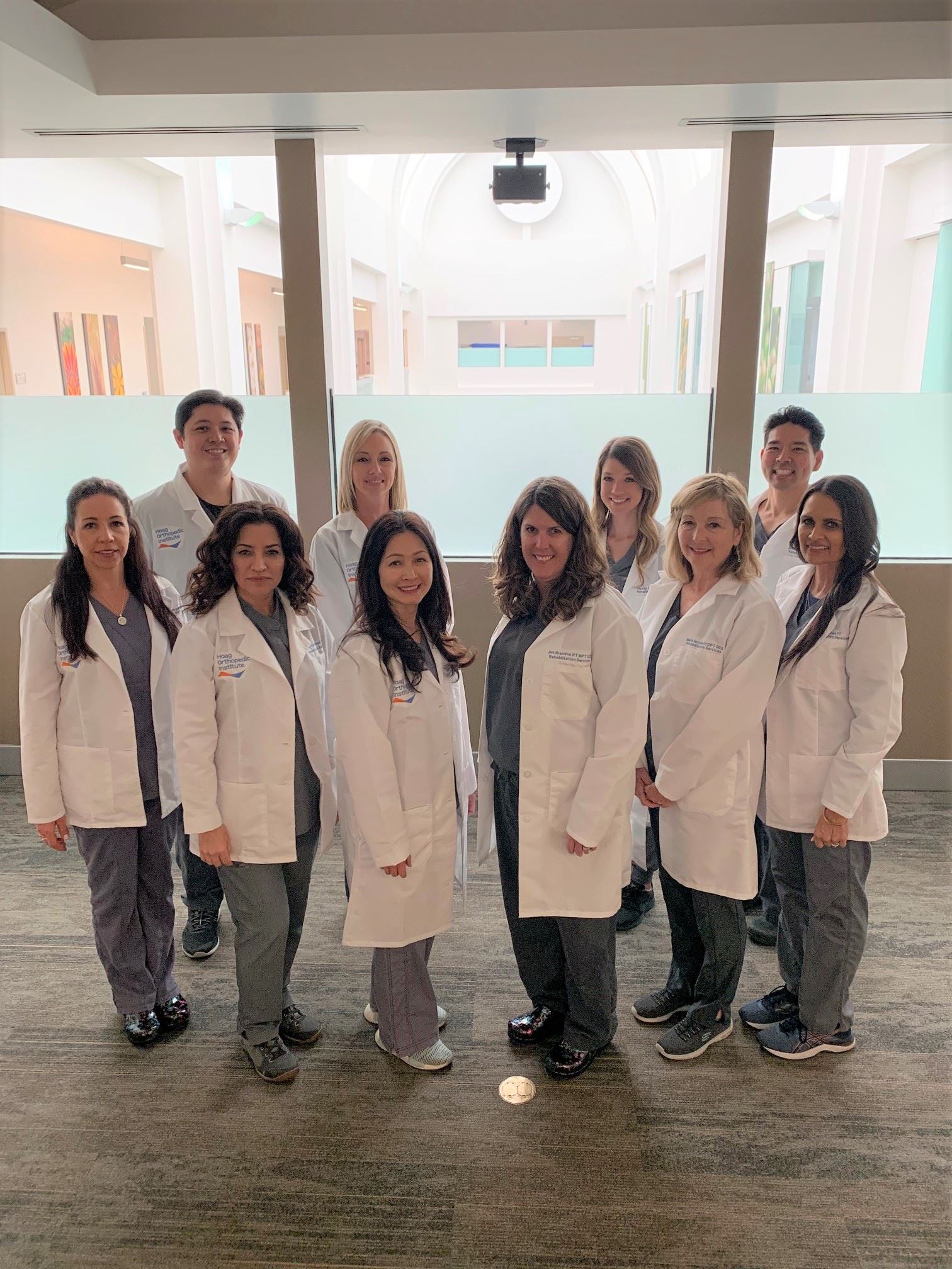 team to physical therapist doctors 